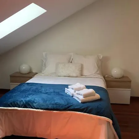 Magnifica Casa Con Garaje Muy Bien Comunicada Appartement