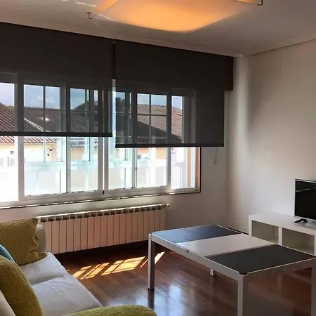 Apartamento Magnifica Casa Con Garaje Muy Bien Comunicada Santiago de Compostela